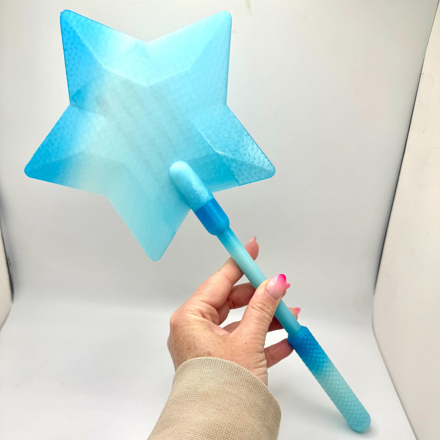 Magic Star Figurine with Card Slot — 3D Printed